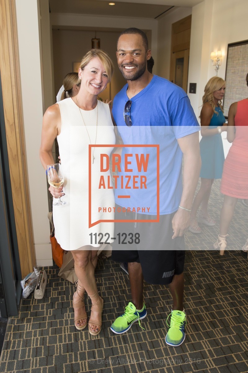 Lydia Facteau, Matthew Hatchett, Inside Anne's Closet 2016, Rosewood Sand Hill, June 1st, 2016, Photo #1122-1238 Lydia Facteau, Matthew Hatchett, Photo #1122-1238