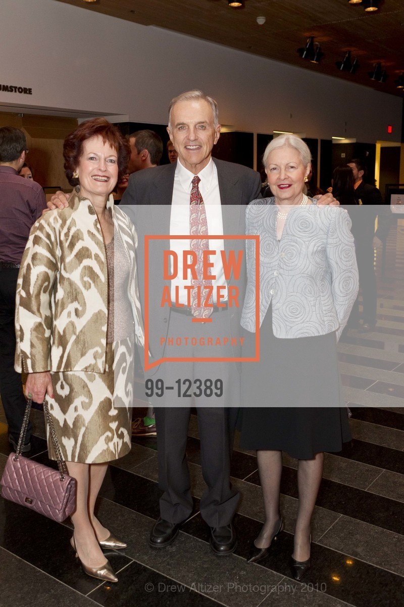 Helen Hilton Raiser, Frank Schultz, Paula Schultz, SFMOMA Celebrates Opening THE FISHER COLLECTION Exhibit, US, June 25th, 2010, Photo #99-12389 Helen Hilton Raiser, Frank Schultz, Paula Schultz, Photo #99-12389