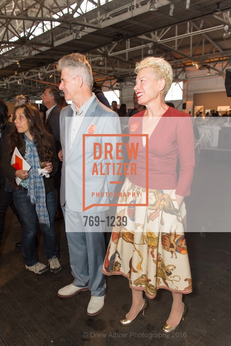 Frank Edie, Lynn Ursic, Headlands Benefit Art Auction 2016, Festival Pavilion at Fort Mason Center for Arts and Culture, June 1st, 2016, Photo #769-1239 Frank Edie, Lynn Ursic, Photo #769-1239