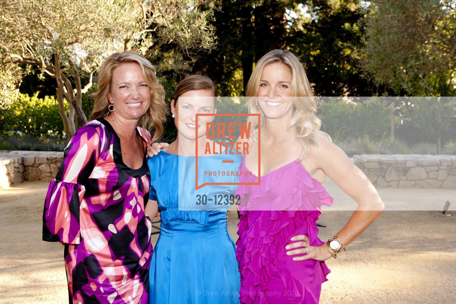Molie Malone, Kim White, Kelly Willrich, Ross Valley Women's League presents Carnaval de Marin, benefitting Adopt A Family of Marin, US, October 3rd, 2010, Photo #30-12392 Molie Malone, Kim White, Kelly Willrich, Photo #30-12392