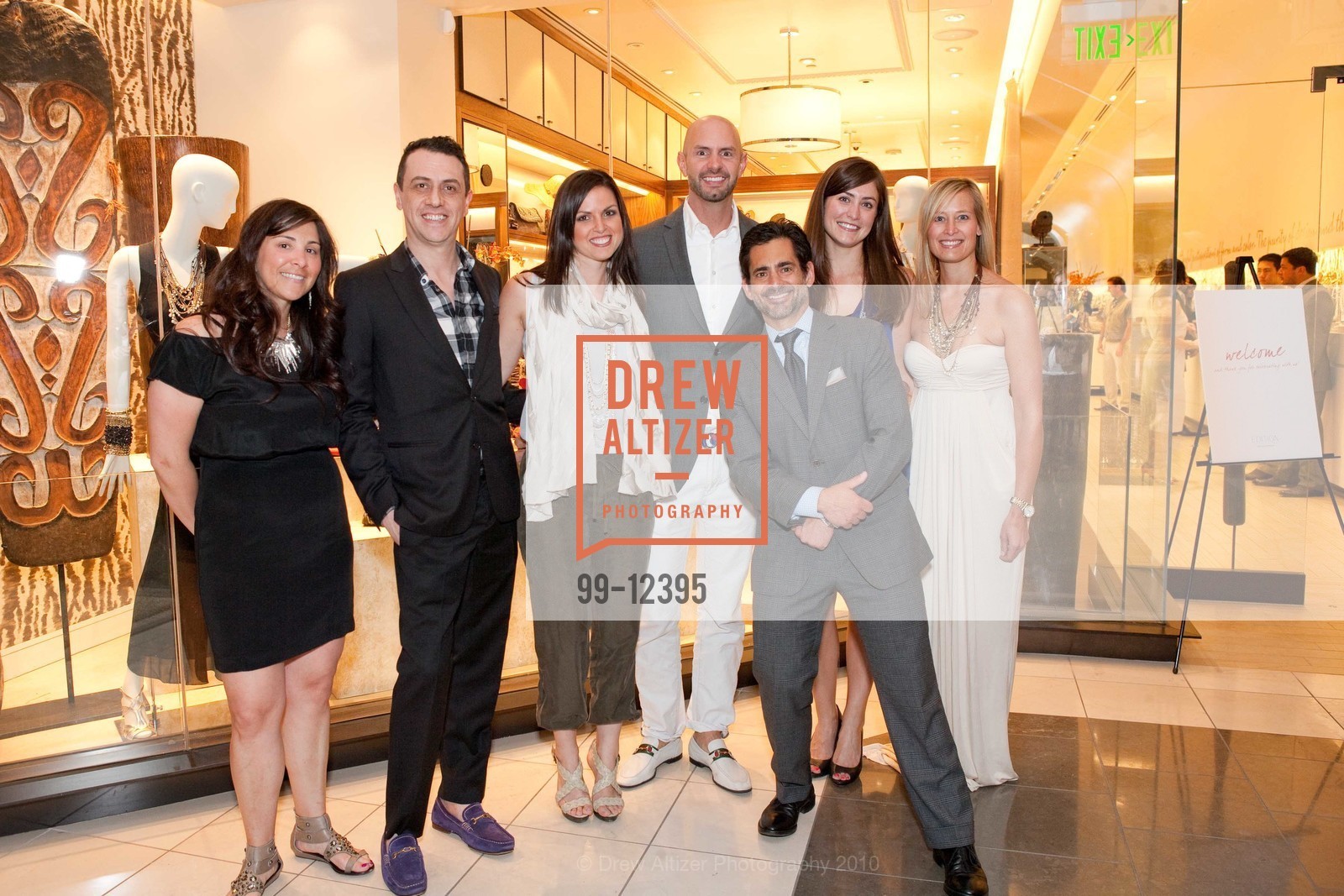Christine Mattera, Marco Querci, Kelly Dugan, Jerry Brandehoff, Chris Nicklo, Robin Short, Heather Palmer, EDITION by BANANA REPUBLIC Anniversary Party, US, May 20th, 2010, Photo #99-12395 Christine Mattera, Marco Querci, Kelly Dugan, Jerry Brandehoff, Chris Nicklo, Robin Short, Heather Palmer, Photo #99-12395
