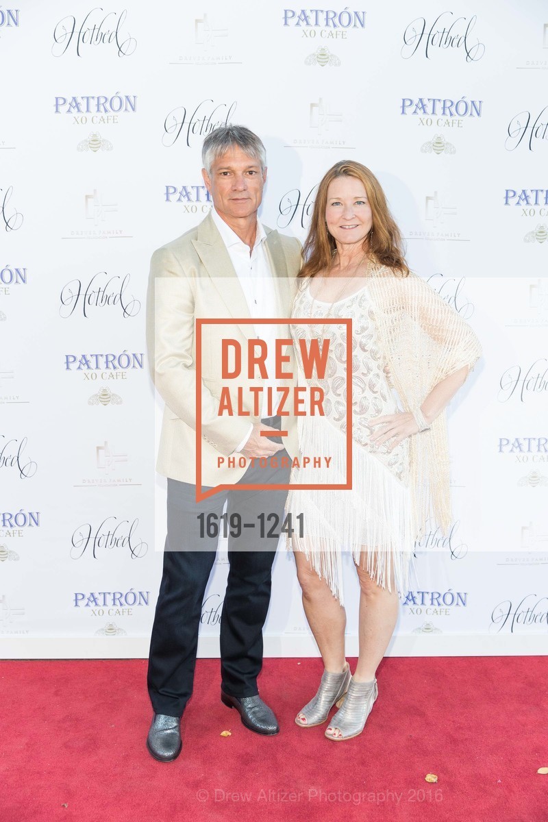 Michael MacGregor, Lisa Widmier, 2016 Hotbed Benefit: Le Cirque du Nuit, Private Residence, June 4th, 2016, Photo #1619-1241 Michael MacGregor, Lisa Widmier, Photo #1619-1241