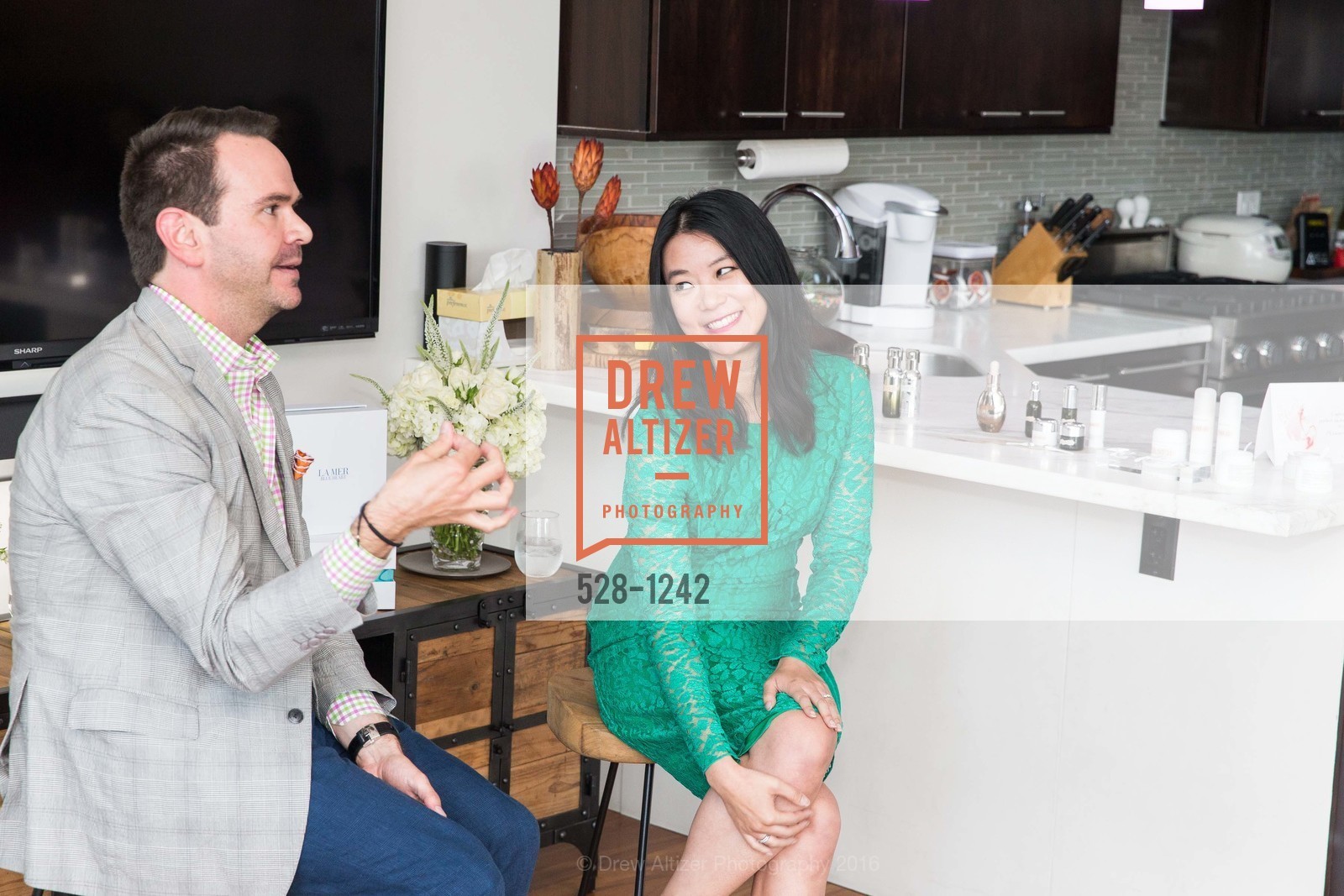 Clyde Johnson, Michelle Lam, The Secret to Flawless Skin by La Mer, Private Residence, June 2nd, 2016, Photo #528-1242 Clyde Johnson, Michelle Lam, Photo #528-1242