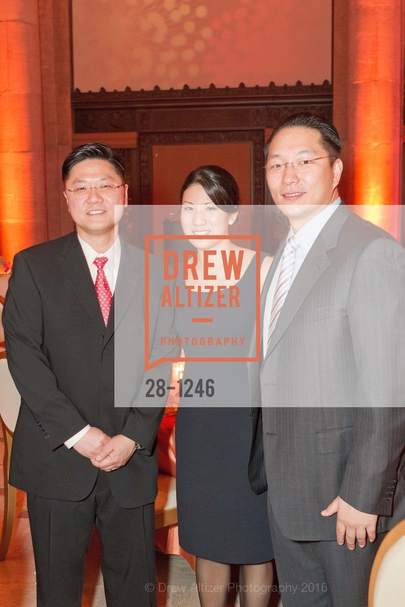 Patrick Kim, Justine McGill, Donald McGill, Photo #28-1246