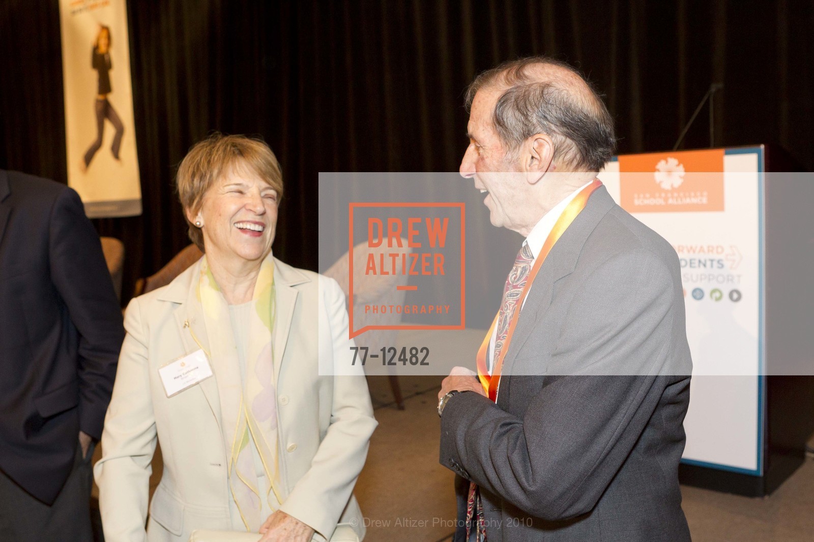 Mary Catherine Birgeneau, Warren Hellman, SAN FRANCISCO SCHOOL ALLIANCE Benefit Luncheon, US, May 20th, 2010, Photo #77-12482 Mary Catherine Birgeneau, Warren Hellman, Photo #77-12482