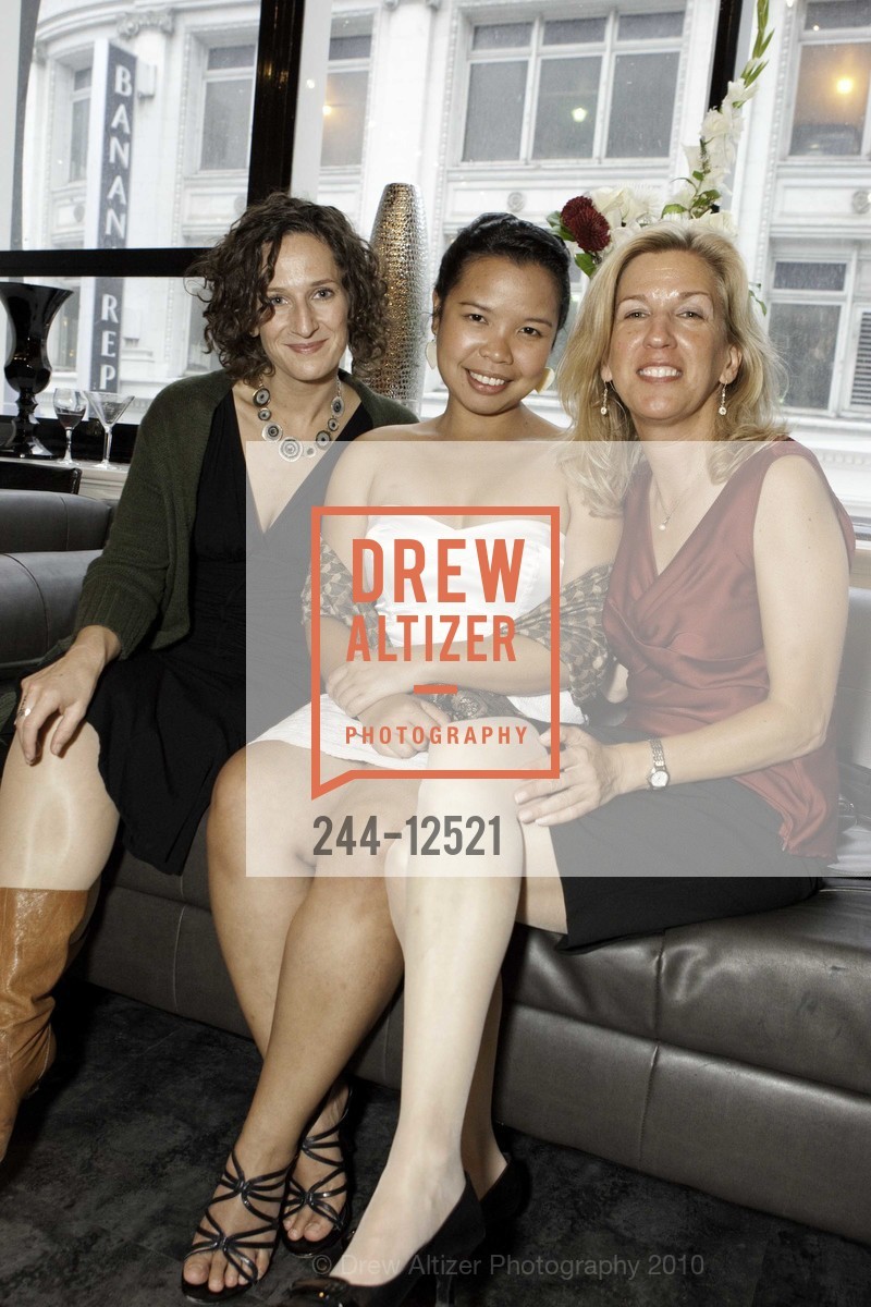 Liana Bender, Grace Esteban, Linda Molnar, BRAVO! Gala Kick-Off Party at Kim Vo Salon, US, August 20th, 2010, Photo #244-12521 Liana Bender, Grace Esteban, Linda Molnar, Photo #244-12521