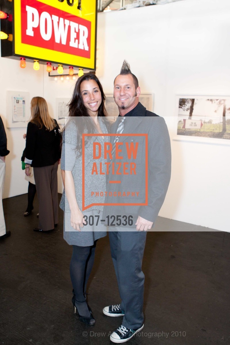 Shyla Marlin, Dave Lefner, SAN FRANCISCO FINE ARTS FAIR Opening Preview Event, US, May 21st, 2010, Photo #307-12536 Shyla Marlin, Dave Lefner, Photo #307-12536