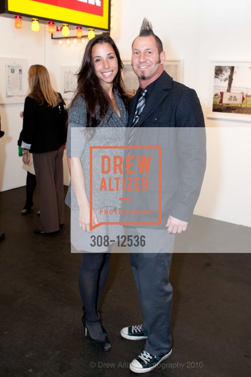Shyla Marlin, Dave Lefner, SAN FRANCISCO FINE ARTS FAIR Opening Preview Event, US, May 21st, 2010, Photo #308-12536 Shyla Marlin, Dave Lefner, Photo #308-12536