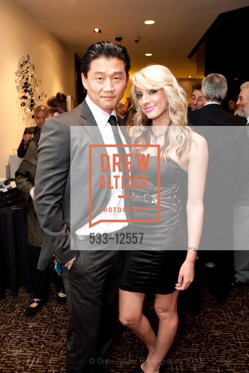 Philippe Lee, Libby Gale, Global Green's 6th Annual Gorgeous & Green Gala 2010, Bently Reserve. 301 Battery Street, December 13th, 2010, Photo #533-12557 Philippe Lee, Libby Gale, Photo #533-12557