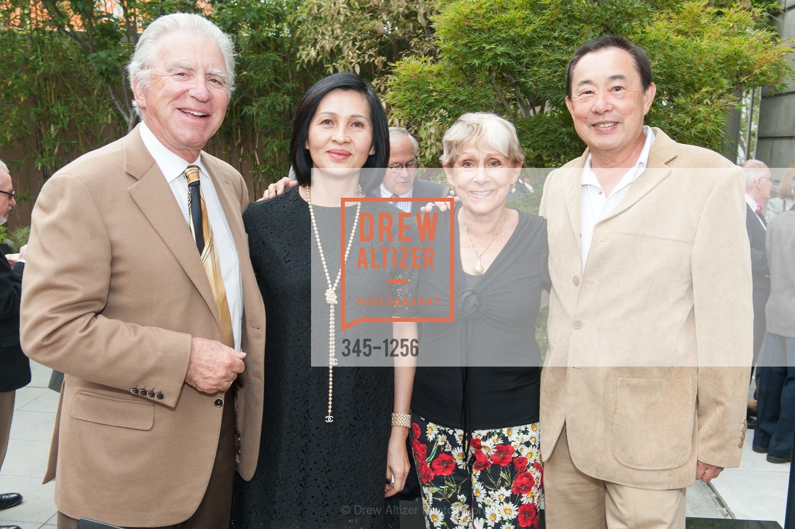 Roger Greenberg, Ivy Chiam, Mary Greenberg, C. H Chiam, The Asian Art Museum Honors Their Unsung Heroes, Asian Art Museum, The Peterson Room. 200 Larkin St, June 7th, 2016, Photo #345-1256 Roger Greenberg, Ivy Chiam, Mary Greenberg, C. H Chiam, Photo #345-1256