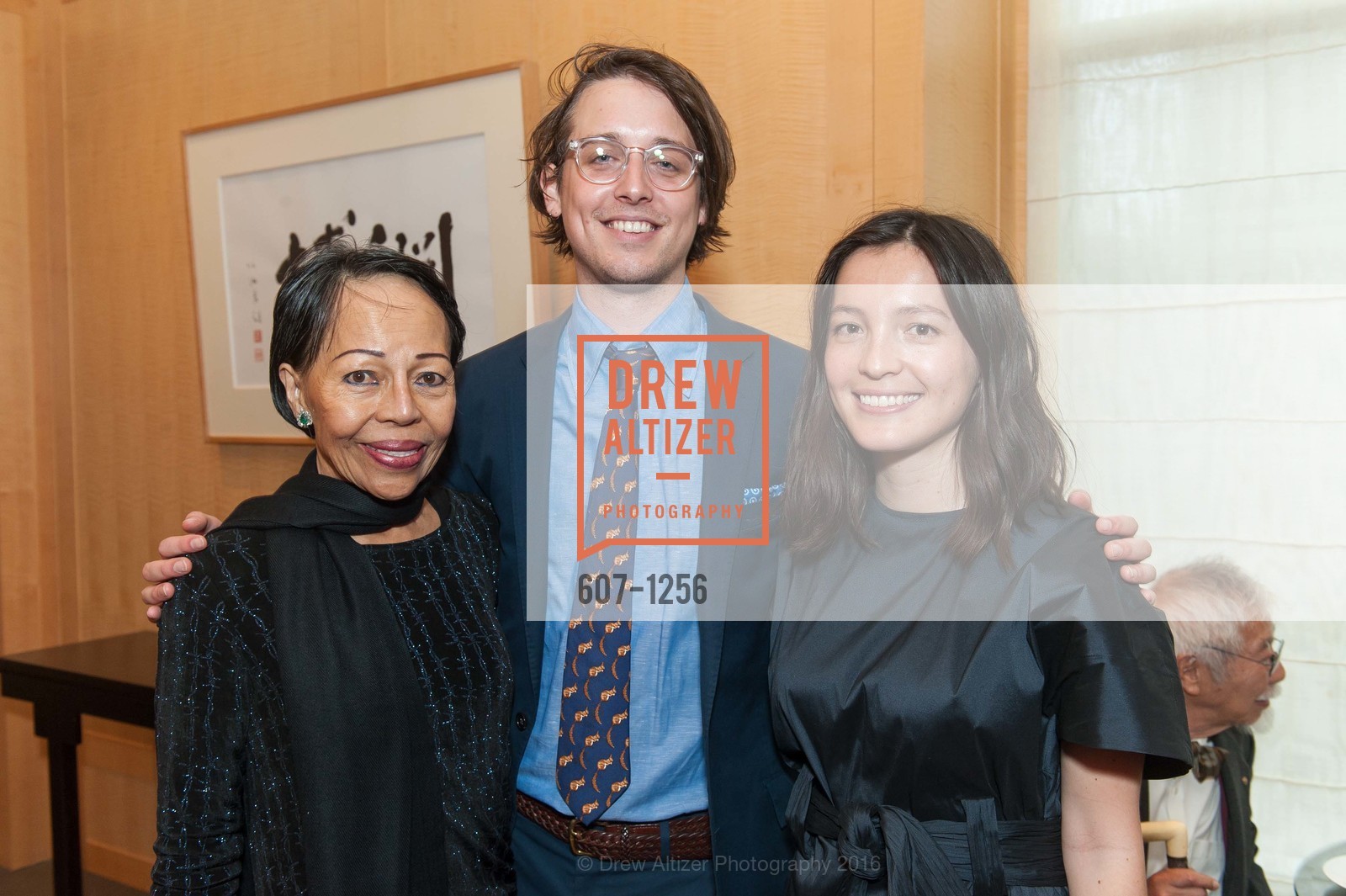 Joan Vinson, Philip Williams, Claire Vinson, The Asian Art Museum Honors Their Unsung Heroes, Asian Art Museum, The Peterson Room. 200 Larkin St, June 7th, 2016, Photo #607-1256 Joan Vinson, Philip Williams, Claire Vinson, Photo #607-1256