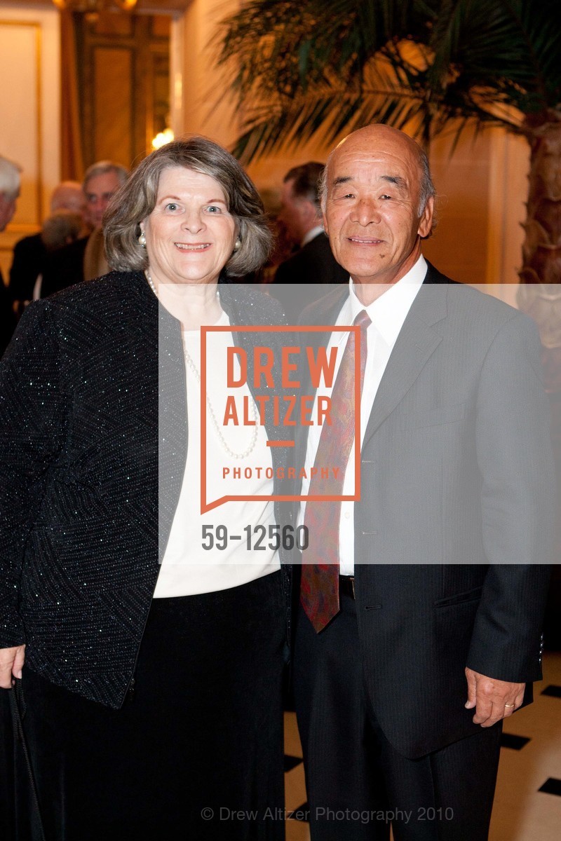 Betty Ogawa, Hiro Ogawa, Placido Domingo at CAROLANDS, US, November 4th, 2010, Photo #59-12560 Betty Ogawa, Hiro Ogawa, Photo #59-12560