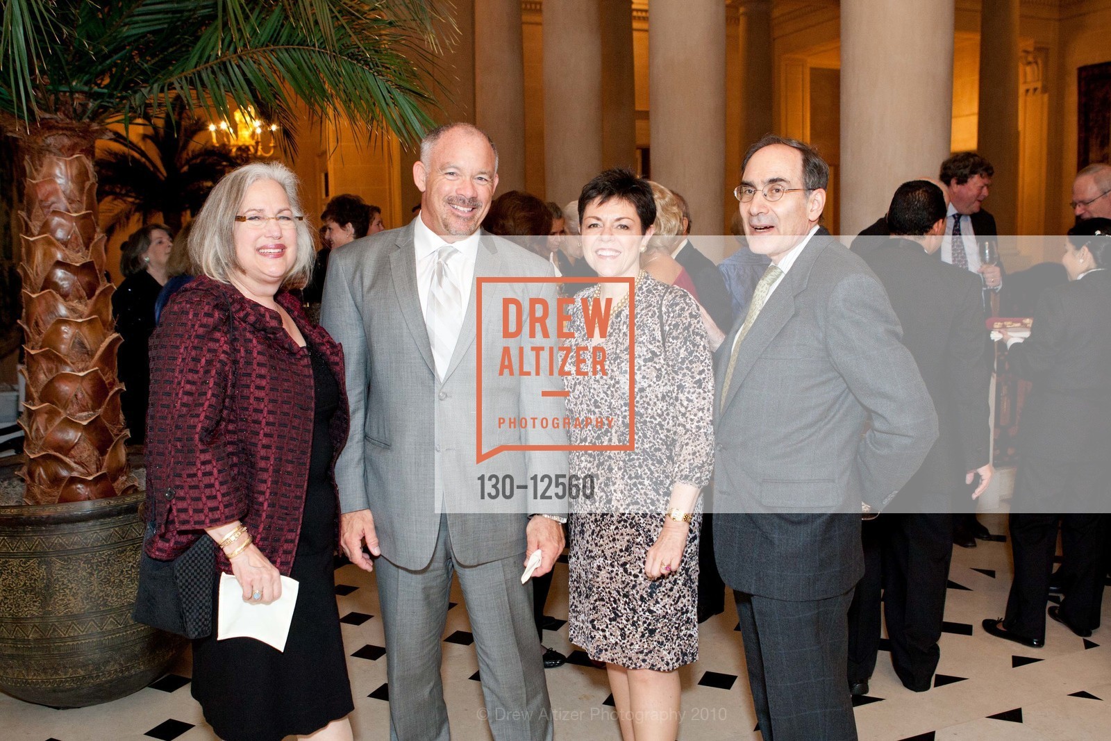 Lenore Naxon, Jon Finck, Valerine Crane-Dorfman, Paul Crane-Dorfman, Placido Domingo at CAROLANDS, US, November 4th, 2010, Photo #130-12560 Lenore Naxon, Jon Finck, Valerine Crane-Dorfman, Paul Crane-Dorfman, Photo #130-12560