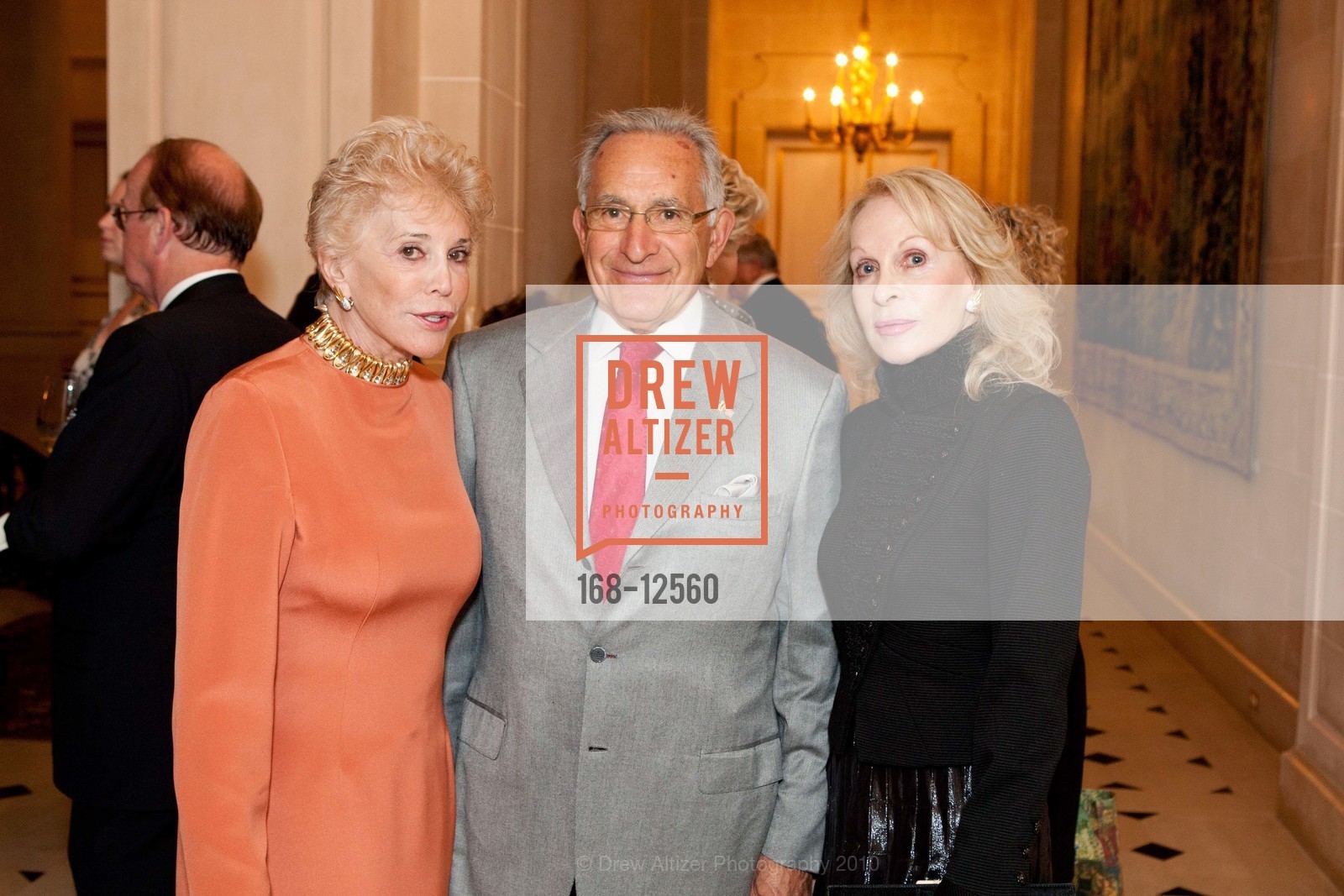 Ann Johnson, John Renard, Judith Renard, Placido Domingo at CAROLANDS, US, November 4th, 2010, Photo #168-12560 Ann Johnson, John Renard, Judith Renard, Photo #168-12560