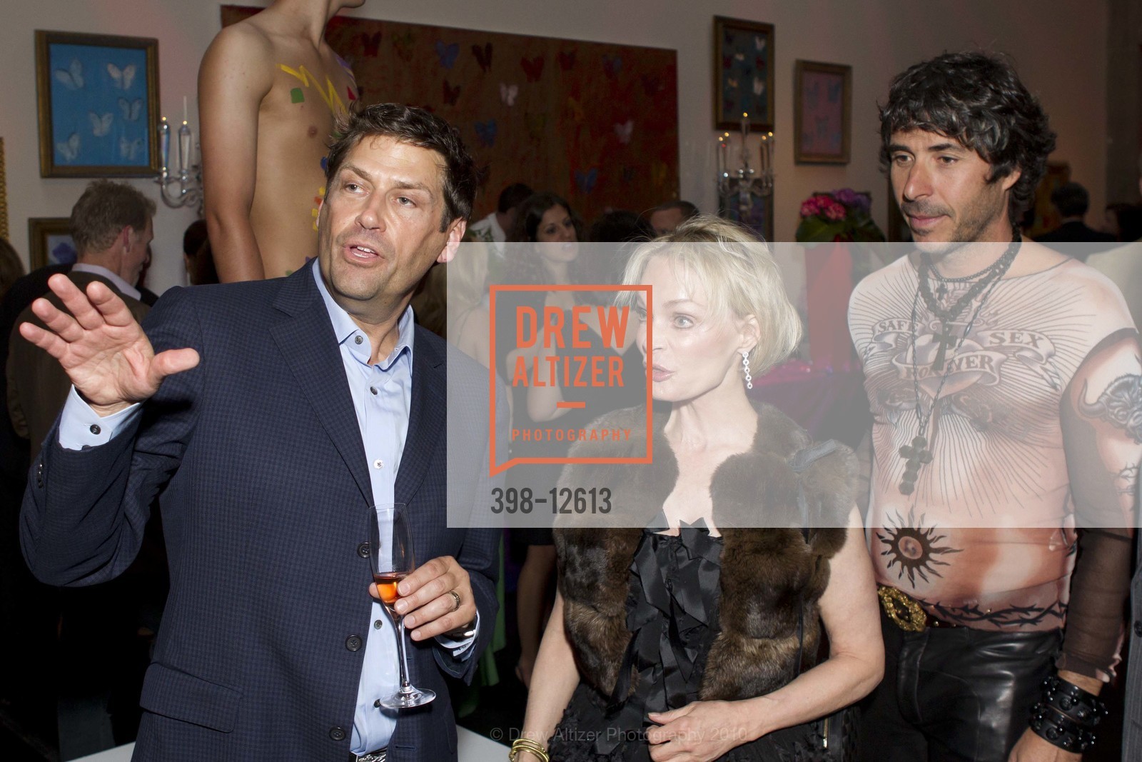 Derek Cabaniss, Diana Chace, Michael Dianda, San Francisco PRIDE Soiree Benefiting amFAR and James Beard Foundation, US, June 28th, 2010, Photo #398-12613 Derek Cabaniss, Diana Chace, Michael Dianda, Photo #398-12613