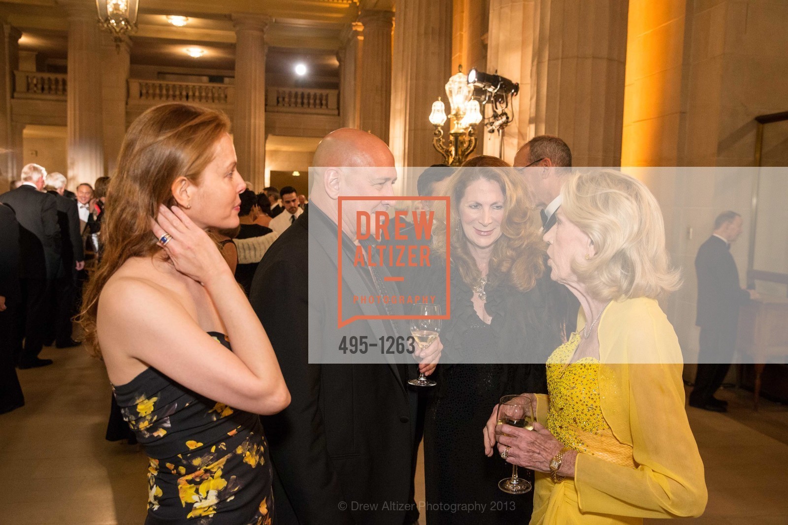 Sara Steingart, Carmen Marc Valvo, Patricia Ferrin Loucks, Charlotte Shultz, Holiday Dinner on the Opera House Stage, War Memorial Opera House. San Francisco, California, December 2nd, 2013, Photo #495-1263 Sara Steingart, Carmen Marc Valvo, Patricia Ferrin Loucks, Charlotte Shultz, Photo #495-1263
