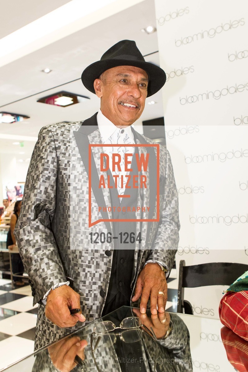 Robert Garza, ADVANCED STYLE: OLDER & WISER Book Signing At Bloomingdales, Bloomingdale's, First Floor, June 11th, 2016, Photo #1206-1264 Robert Garza, Photo #1206-1264