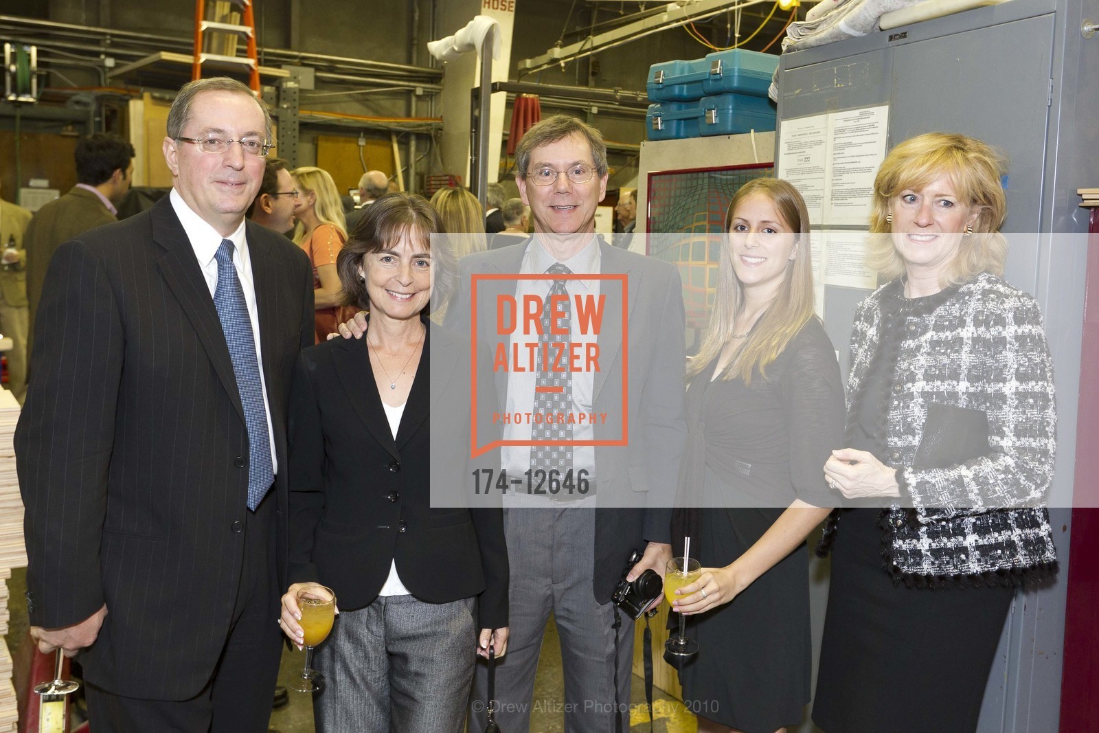 Paul Otellini, Rita Levinson, Art Levinson, Anya Levinson, Photo #174-12646