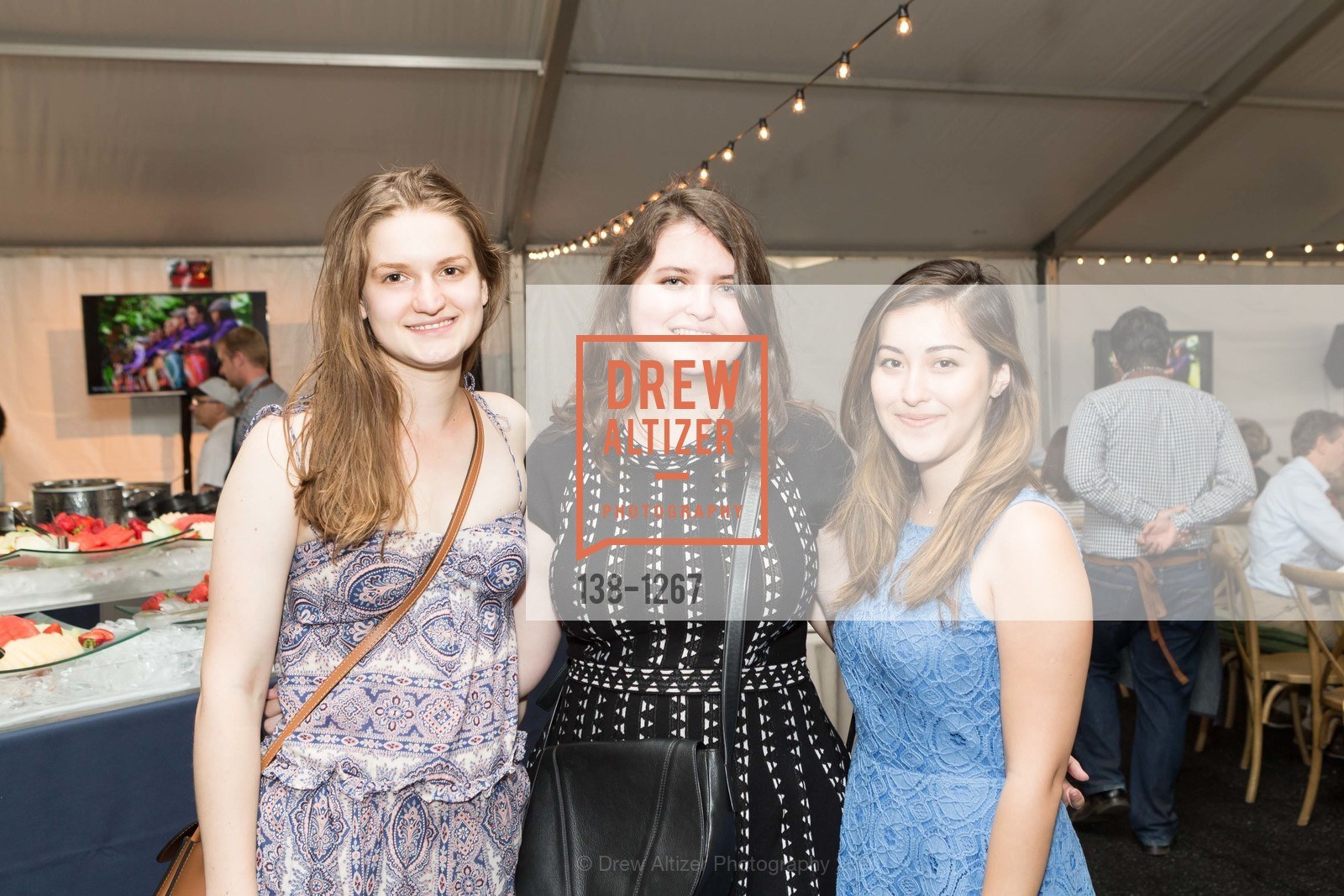 Sophie Levin, Katherine Whitman, Anna Caltabiano, Stern Grove Festival's Big Picnic, June 19th, 2016, Photo #138-1267 Sophie Levin, Katherine Whitman, Anna Caltabiano, Photo #138-1267