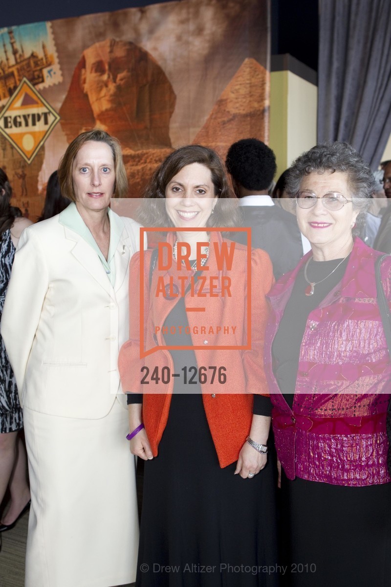 Shelly Hendrickson, Judith Goldkrand, Judy Bloom, The INTERNATIONAL MUSEUM OF WOMEN Celebrating Change Gala 2010, US, April 28th, 2010, Photo #240-12676 Shelly Hendrickson, Judith Goldkrand, Judy Bloom, Photo #240-12676