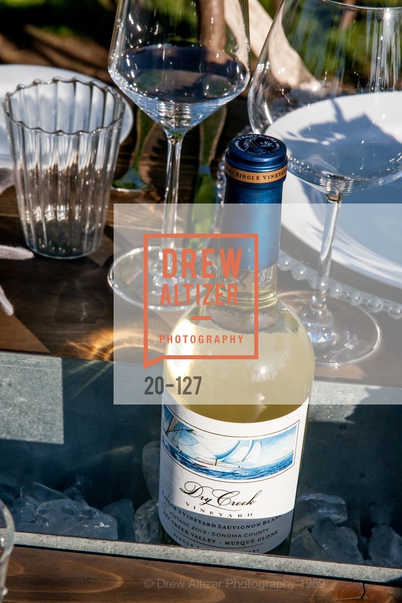 Atmosphere, An Evening in the Vineyard hosted by JACK CALHOUN & TRENT NORRIS, Jack Calhoun & Trent Norris Vineyard. 3393 Dry Creek Road, Healdsburg CA 95448, May 22nd, 2015,Drew Altizer, Drew Altizer Photography, full-service agency, private events, San Francisco photographer, photographer california