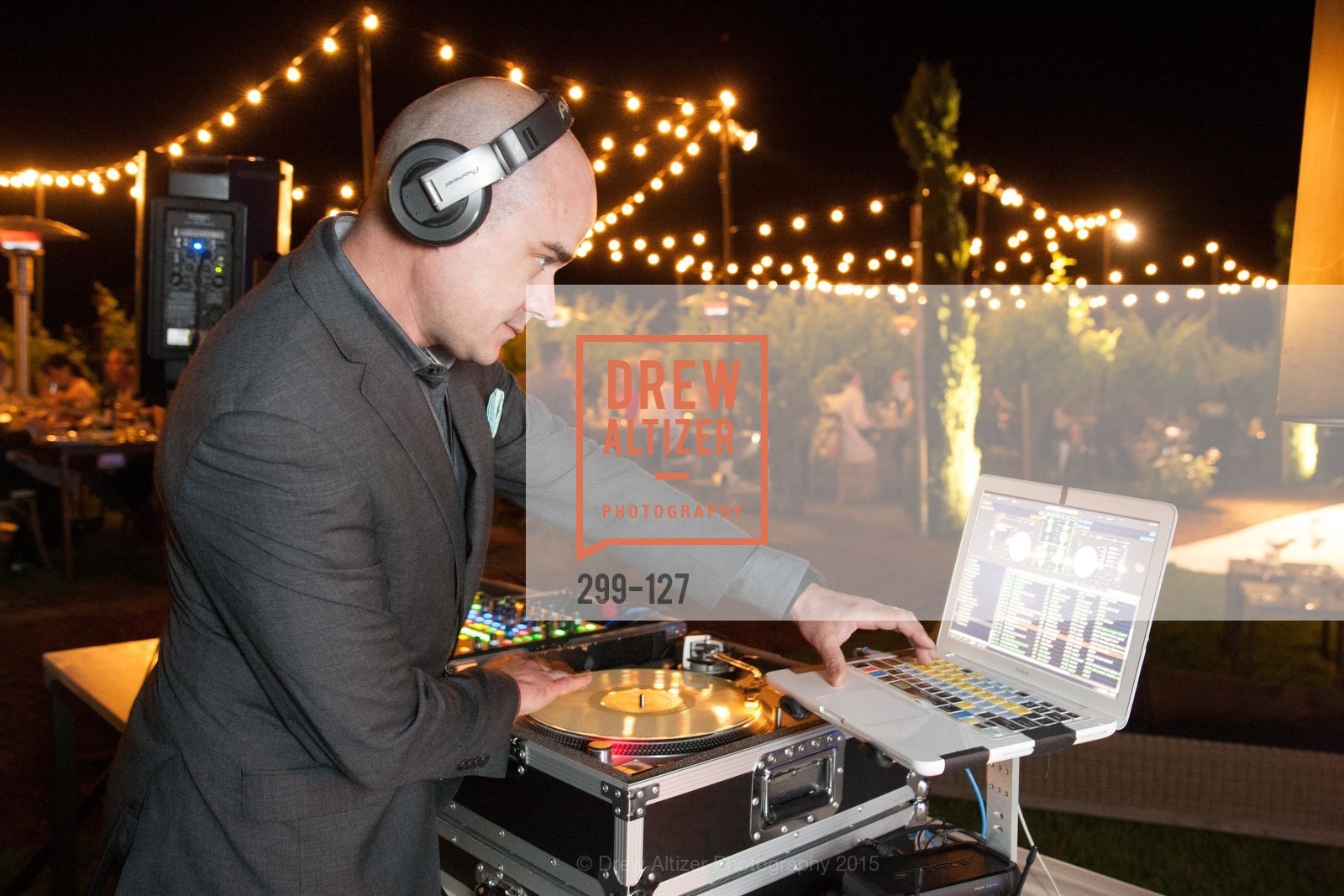 DJ Mike Mason, An Evening in the Vineyard hosted by JACK CALHOUN & TRENT NORRIS, Jack Calhoun & Trent Norris Vineyard. 3393 Dry Creek Road, Healdsburg CA 95448, May 22nd, 2015,Drew Altizer, Drew Altizer Photography, full-service agency, private events, San Francisco photographer, photographer california