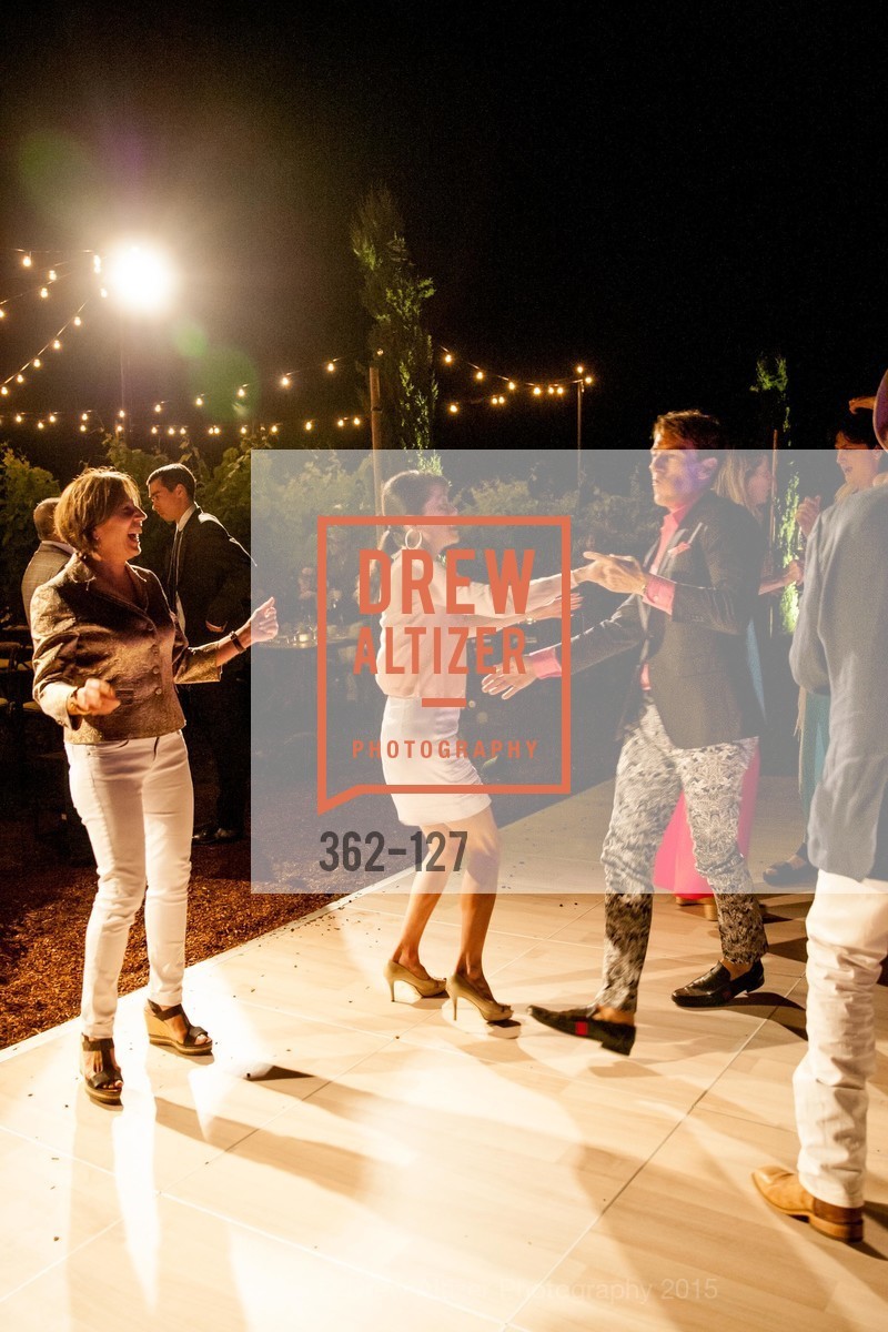 Dance Floor, An Evening in the Vineyard hosted by JACK CALHOUN & TRENT NORRIS, Jack Calhoun & Trent Norris Vineyard. 3393 Dry Creek Road, Healdsburg CA 95448, May 22nd, 2015,Drew Altizer, Drew Altizer Photography, full-service event agency, private events, San Francisco photographer, photographer California