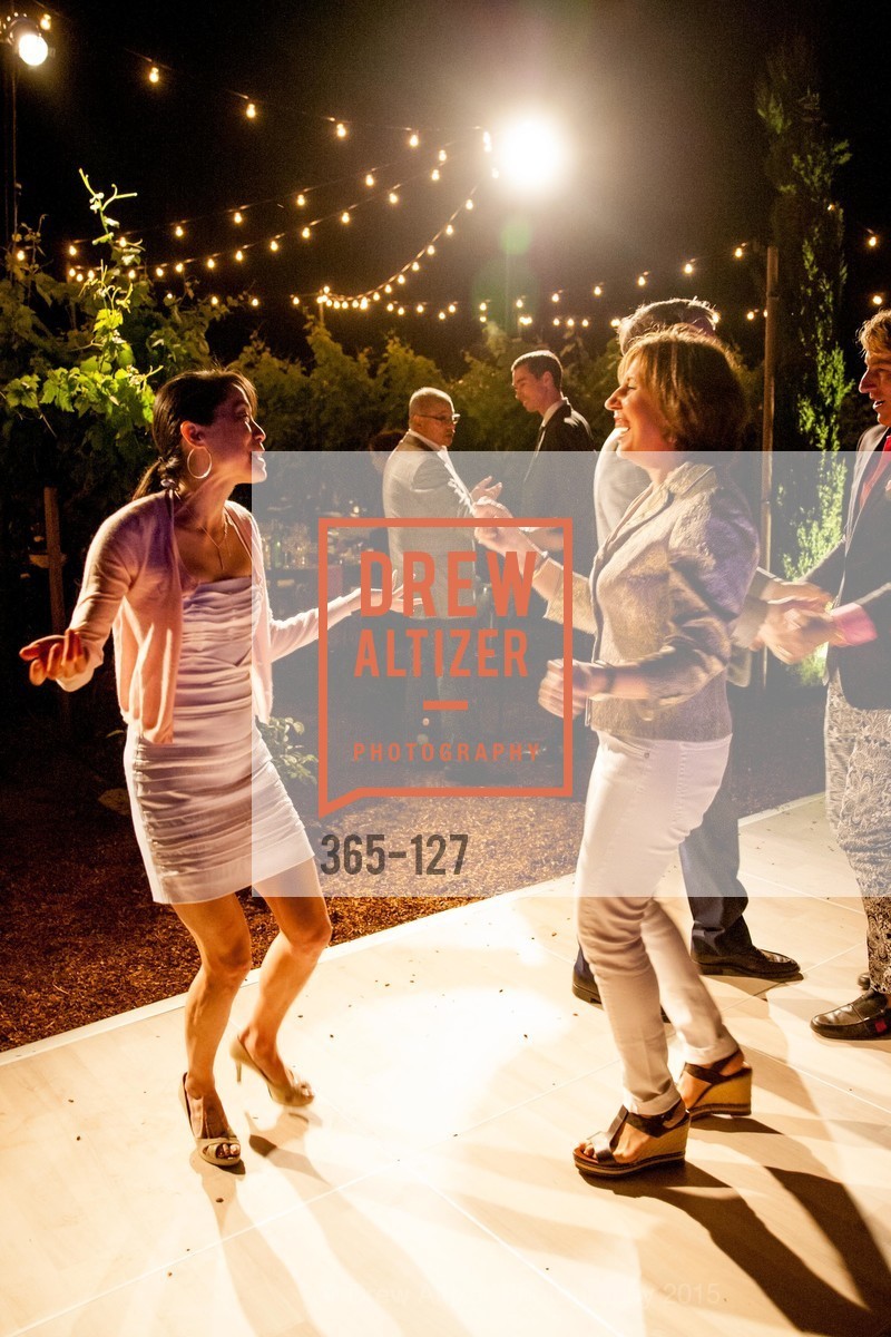 Dance Floor, An Evening in the Vineyard hosted by JACK CALHOUN & TRENT NORRIS, Jack Calhoun & Trent Norris Vineyard. 3393 Dry Creek Road, Healdsburg CA 95448, May 22nd, 2015,Drew Altizer, Drew Altizer Photography, full-service agency, private events, San Francisco photographer, photographer california