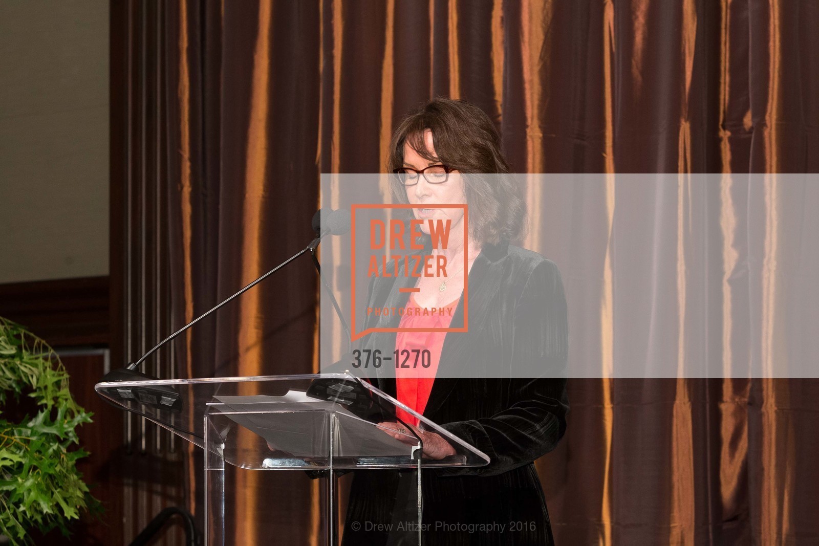 Elisa Stancil, The Julia Morgan Awards 2016, US. 465 California St, June 16th, 2016, Photo #376-1270 Elisa Stancil, Photo #376-1270