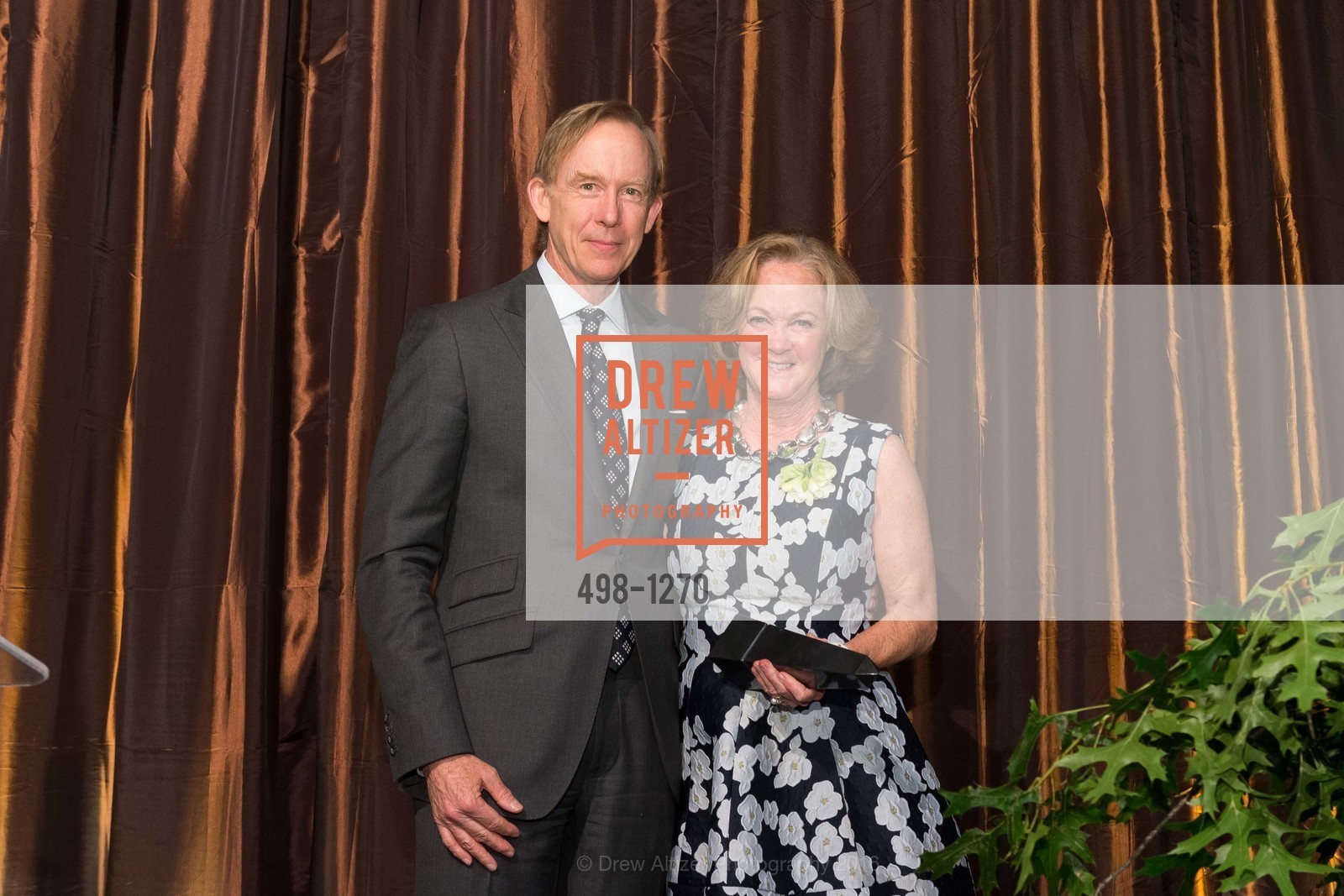 Mark Ferguson, Elizabeth Everdell, The Julia Morgan Awards 2016, US. 465 California St, June 16th, 2016, Photo #498-1270 Mark Ferguson, Elizabeth Everdell, Photo #498-1270