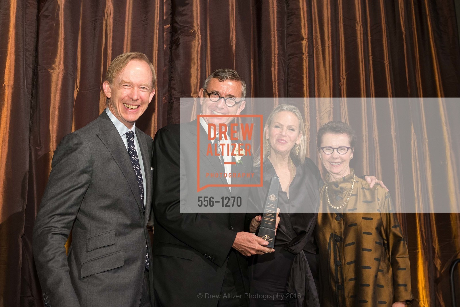 Mark Ferguson, Paul Wiseman, Brenda Mickel, Kathleen Taylor, The Julia Morgan Awards 2016, US. 465 California St, June 16th, 2016, Photo #556-1270 Mark Ferguson, Paul Wiseman, Brenda Mickel, Kathleen Taylor, Photo #556-1270