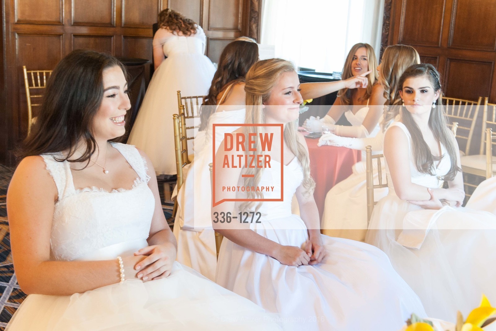 Katarina Evers, Hannah Holscher, Natalie Boin Podell, San Francisco Debutante Ball 2016, US. St. Francisco Hotel, June 18th, 2016, Photo #336-1272 Katarina Evers, Hannah Holscher, Natalie Boin Podell, Photo #336-1272