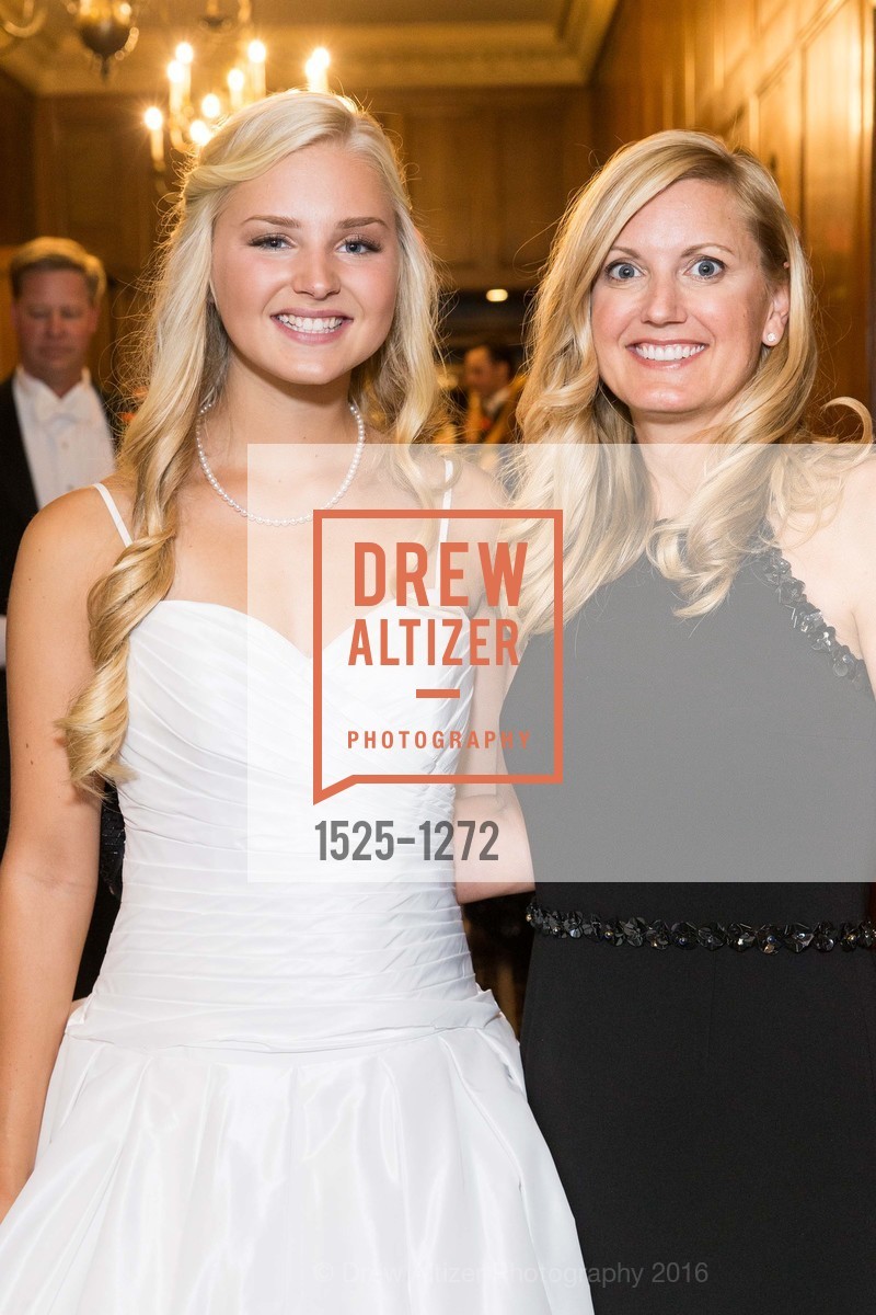 Caraghan Selfridge, Courtney Selfridge, San Francisco Debutante Ball 2016, US. St. Francisco Hotel, June 18th, 2016, Photo #1525-1272 Caraghan Selfridge, Courtney Selfridge, Photo #1525-1272