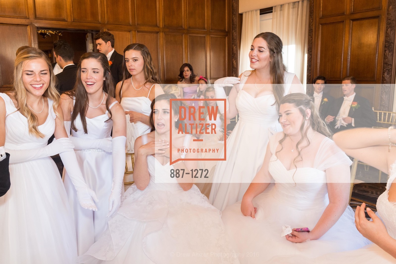 Ariana Denebeim, Caroline Coffey, Madeleine Kelny Denebeim, Casey Mathews, Katarina Evers, San Francisco Debutante Ball 2016, US. St. Francisco Hotel, June 18th, 2016, Photo #887-1272 Ariana Denebeim, Caroline Coffey, Madeleine Kelny Denebeim, Casey Mathews, Katarina Evers, Photo #887-1272
