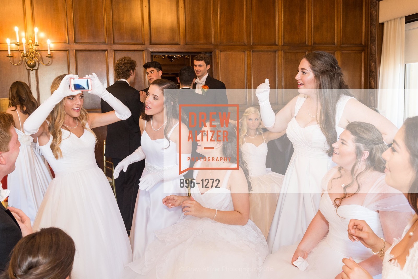 Ariana Denebeim, Caroline Coffey, Madeleine Kelny Denebeim, Casey Mathews, Katarina Evers, San Francisco Debutante Ball 2016, US. St. Francisco Hotel, June 18th, 2016, Photo #895-1272 Ariana Denebeim, Caroline Coffey, Madeleine Kelny Denebeim, Casey Mathews, Katarina Evers, Photo #895-1272
