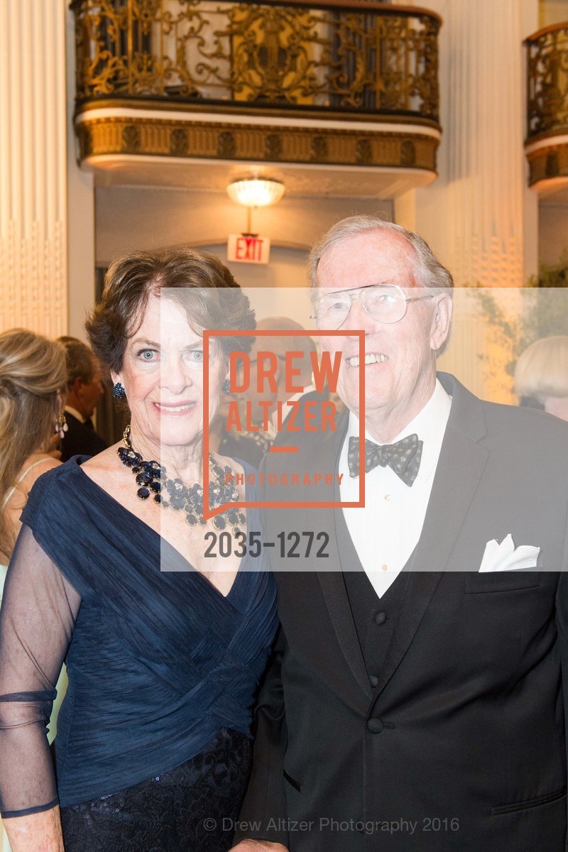 Allie McLaughlin, Robert McLaughlin, San Francisco Debutante Ball 2016, US. St. Francisco Hotel, June 18th, 2016, Photo #2035-1272 Allie McLaughlin, Robert McLaughlin, Photo #2035-1272