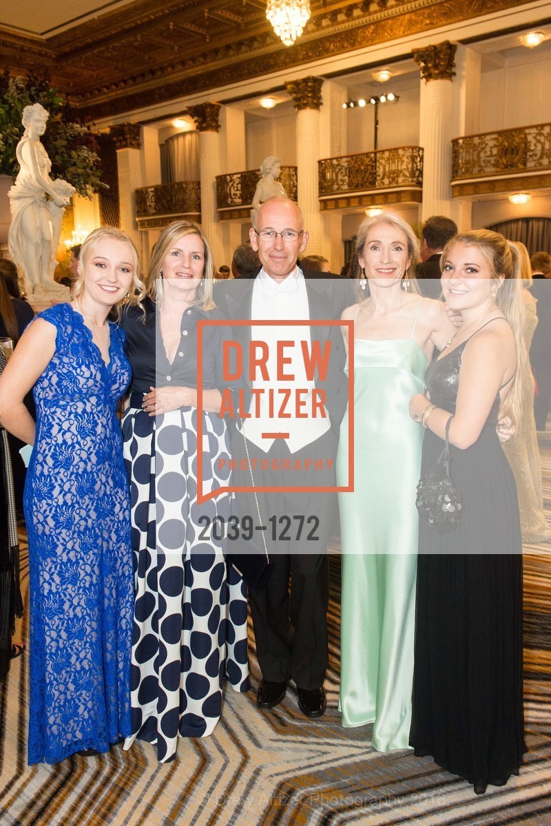 Chloe Hadfield, Joanne Caladrese, Neil Hadfield, Caroline Hadfield, Brit Doyle, Photo #2039-1272