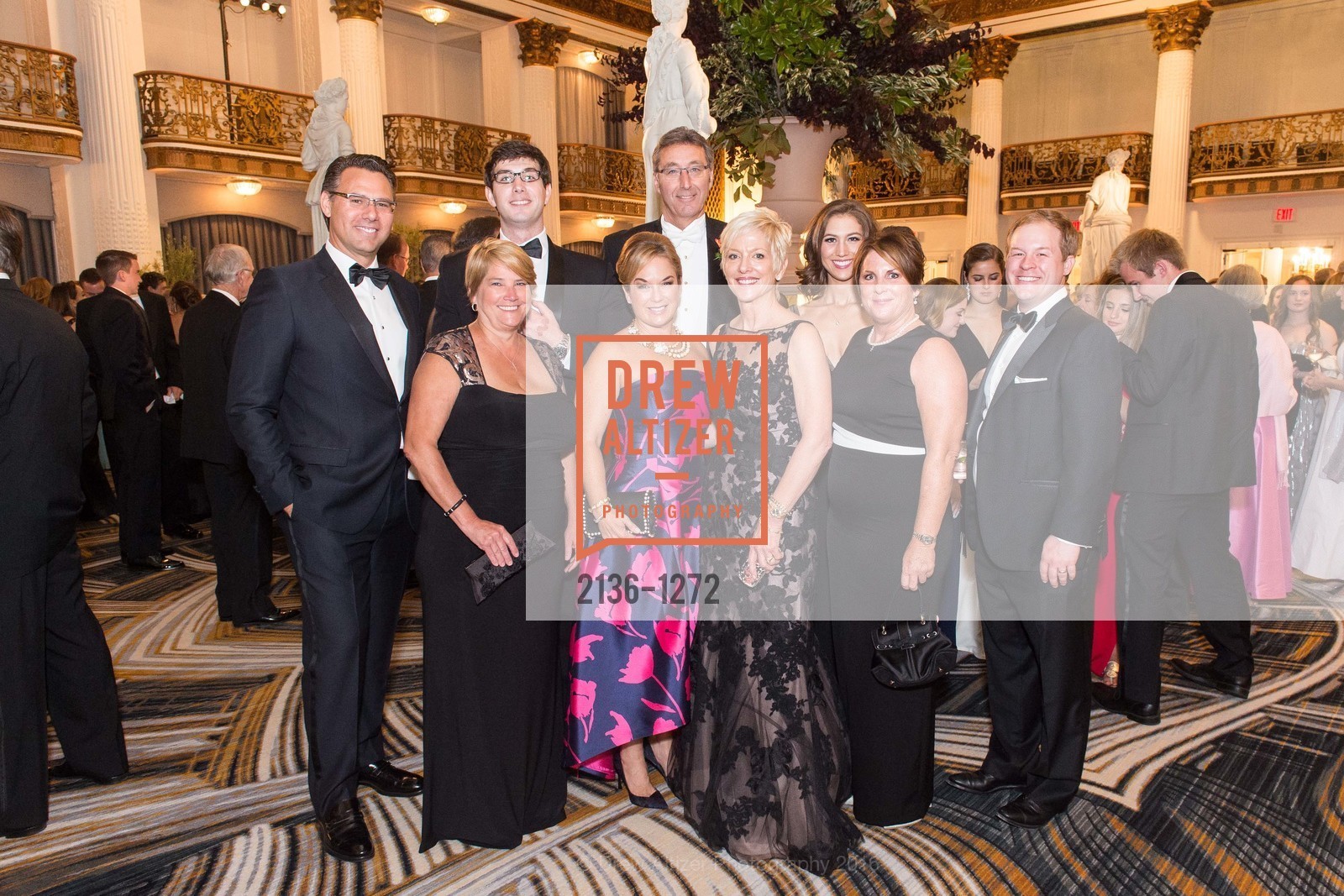 Ingrid Coolins, Anna Dierkhising, John Sylvia, Shawn Sylvia, Mary Kay Stockwell, Kate Sylvia Root, Jay Root, San Francisco Debutante Ball 2016, US. St. Francisco Hotel, June 18th, 2016, Photo #2136-1272 Ingrid Coolins, Anna Dierkhising, John Sylvia, Shawn Sylvia, Mary Kay Stockwell, Kate Sylvia Root, Jay Root, Photo #2136-1272