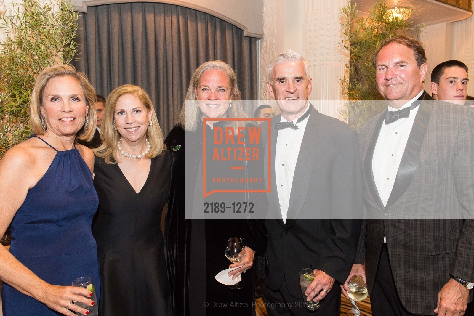 Amy Talbot, Susan Hardman, John Chorney, Lindy Hardman, San Francisco Debutante Ball 2016, US. St. Francisco Hotel, June 18th, 2016, Photo #2189-1272 Amy Talbot, Susan Hardman, John Chorney, Lindy Hardman, Photo #2189-1272