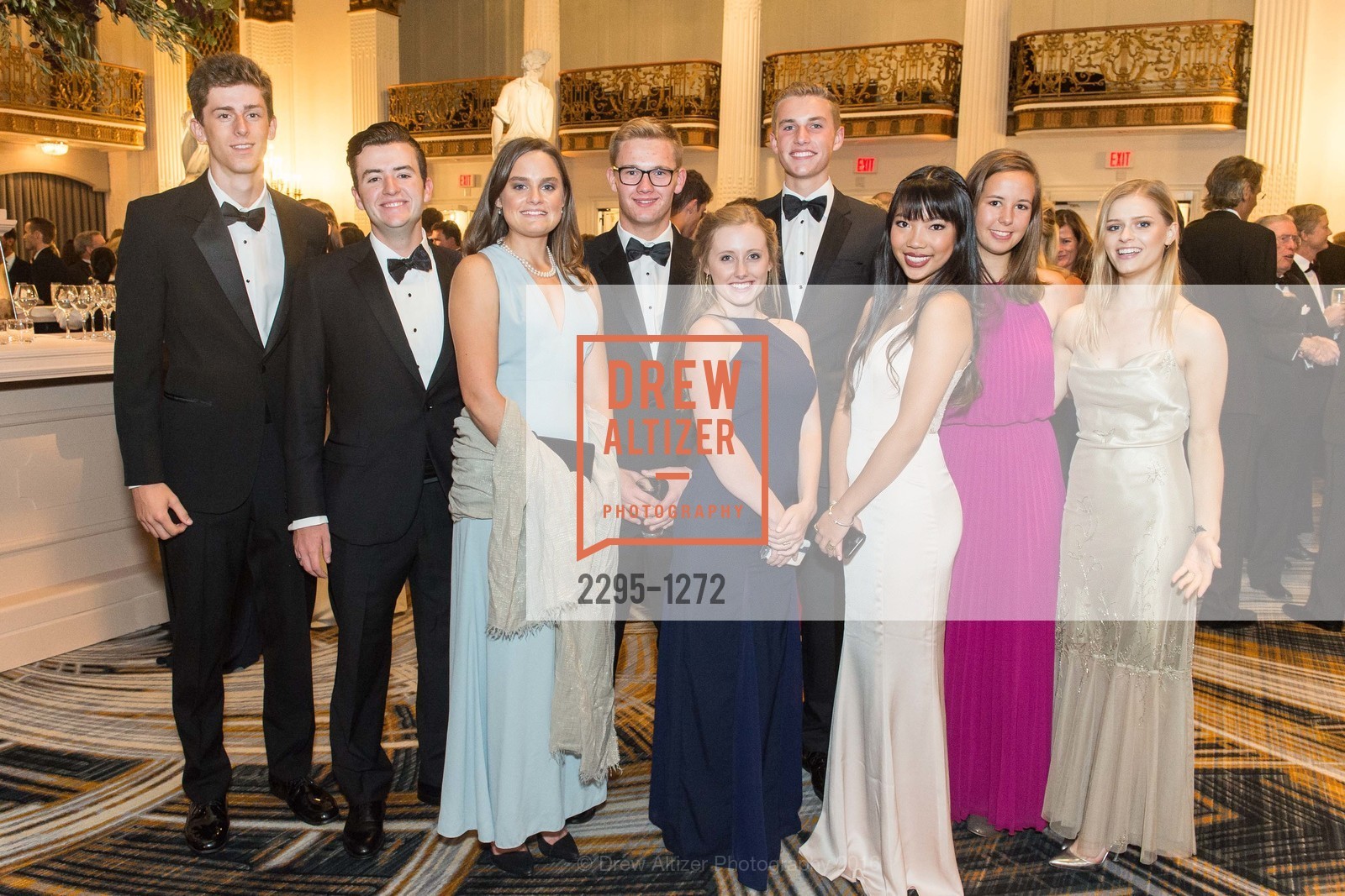 Paul Addison, Gus Gamble, Serena Warren, Tucker Bennett, Paula Smith, Elizabeth Zhang, San Francisco Debutante Ball 2016, US. St. Francisco Hotel, June 18th, 2016, Photo #2295-1272 Paul Addison, Gus Gamble, Serena Warren, Tucker Bennett, Paula Smith, Elizabeth Zhang, Photo #2295-1272