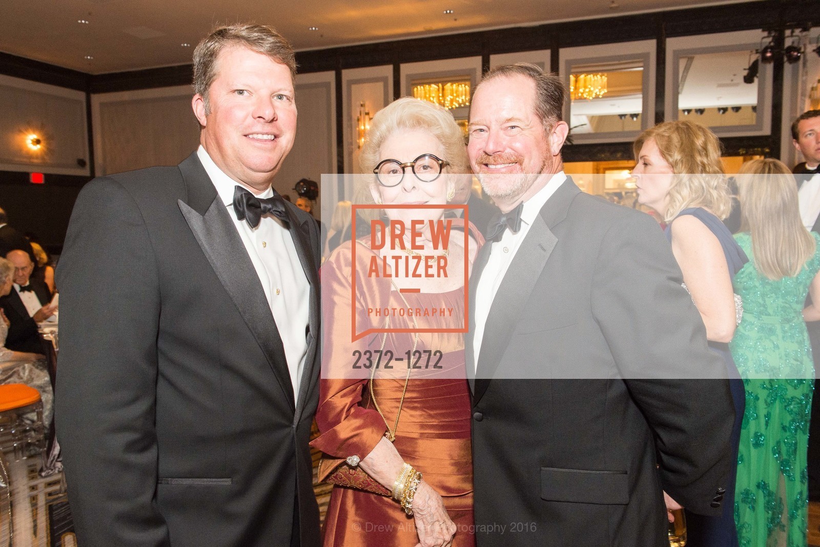 Clark Jones, Peggy Jones, Peter Hooker, San Francisco Debutante Ball 2016, US. St. Francisco Hotel, June 18th, 2016, Photo #2372-1272 Clark Jones, Peggy Jones, Peter Hooker, Photo #2372-1272