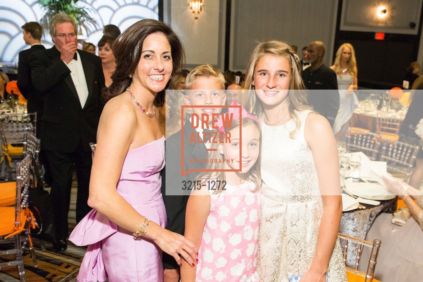 Stacey Dobos, Robert Bolton, Francine Dobos, Auielia Bolton, San Francisco Debutante Ball 2016, US. St. Francisco Hotel, June 18th, 2016, Photo #3215-1272 Stacey Dobos, Robert Bolton, Francine Dobos, Auielia Bolton, Photo #3215-1272