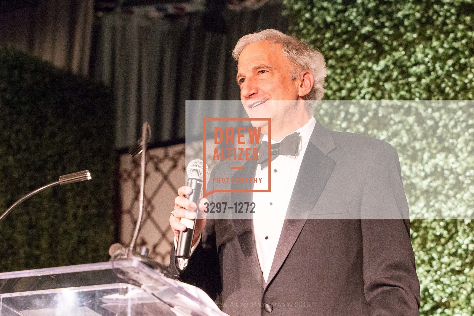 Warren Browner, San Francisco Debutante Ball 2016, US. St. Francisco Hotel, June 18th, 2016, Photo #3297-1272 Warren Browner, Photo #3297-1272