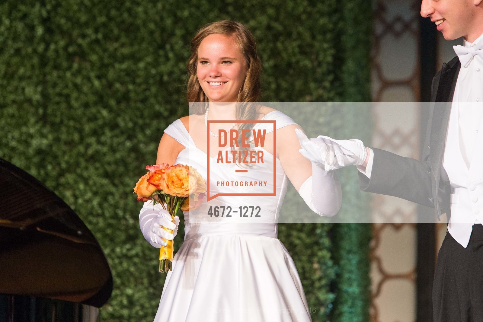 Catherine Ann Bick, San Francisco Debutante Ball 2016, US. St. Francisco Hotel, June 18th, 2016, Photo #4672-1272 Catherine Ann Bick, Photo #4672-1272