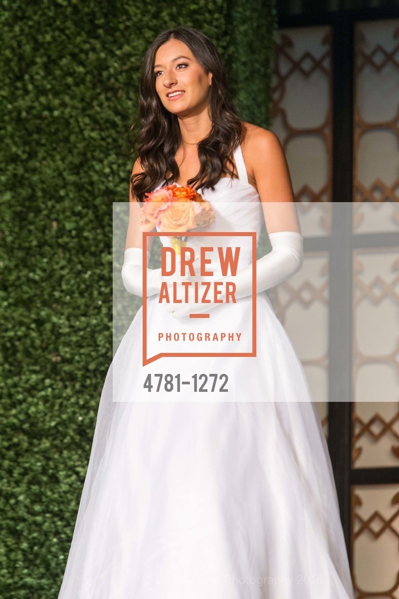 Isabella Giannini, San Francisco Debutante Ball 2016, US. St. Francisco Hotel, June 18th, 2016, Photo #4781-1272 Isabella Giannini, Photo #4781-1272