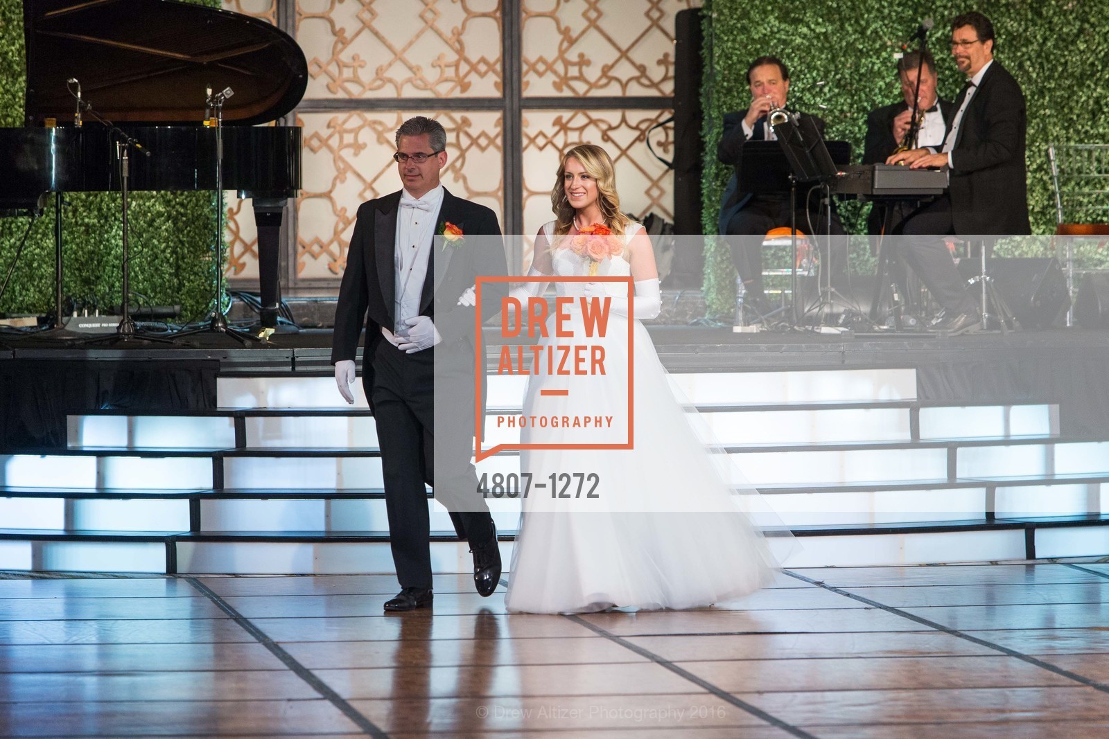 Kevin Kuhn, Madeline Kuhn, San Francisco Debutante Ball 2016, US. St. Francisco Hotel, June 18th, 2016, Photo #4807-1272 Kevin Kuhn, Madeline Kuhn, Photo #4807-1272