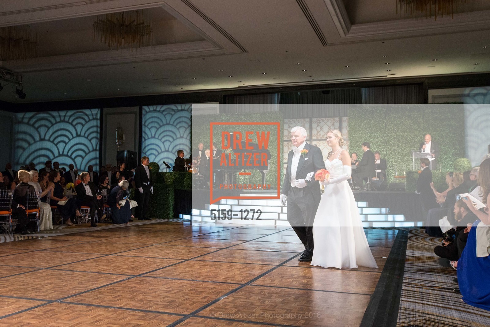 Clark Callander, Grace Callander, San Francisco Debutante Ball 2016, US. St. Francisco Hotel, June 18th, 2016, Photo #5159-1272 Clark Callander, Grace Callander, Photo #5159-1272