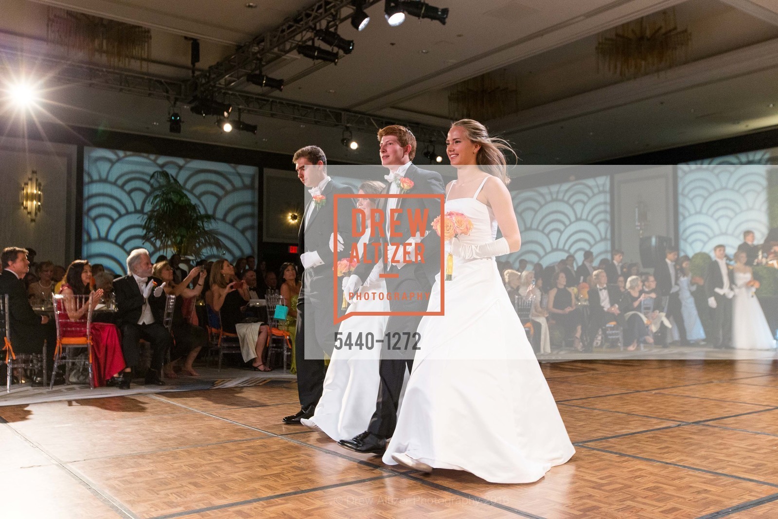 Benjamin Cohen, Ashley Baxter, Will Nagle, Frances Lee Arnautou, San Francisco Debutante Ball 2016, US. St. Francisco Hotel, June 18th, 2016, Photo #5440-1272 Benjamin Cohen, Ashley Baxter, Will Nagle, Frances Lee Arnautou, Photo #5440-1272