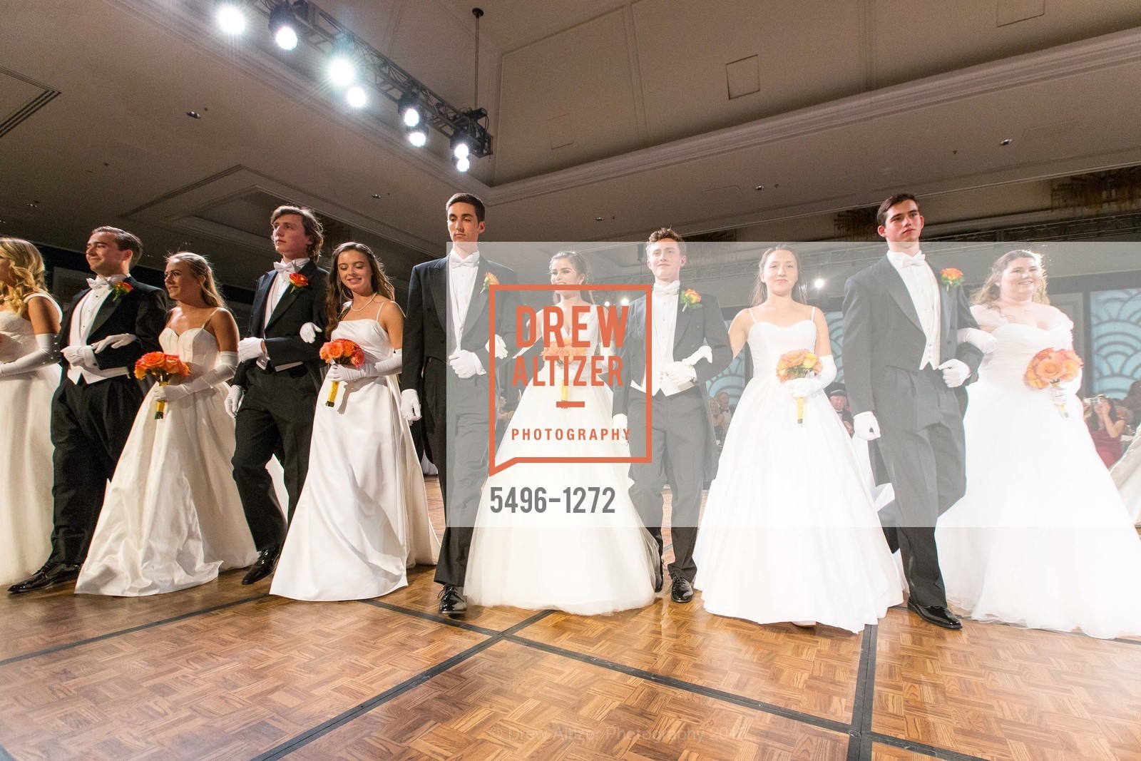 Ross McLaughlin, Whitney McLaughlin, Nick Barry, Sarah Kate Paulsen, Natalie Boin Podell, Max Mann, Lucy Morrison, Brodie Cohen, Casey Mathews, San Francisco Debutante Ball 2016, US. St. Francisco Hotel, June 18th, 2016, Photo #5496-1272 Ross McLaughlin, Whitney McLaughlin, Nick Barry, Sarah Kate Paulsen, Natalie Boin Podell, Max Mann, Lucy Morrison, Brodie Cohen, Casey Mathews, Photo #5496-1272