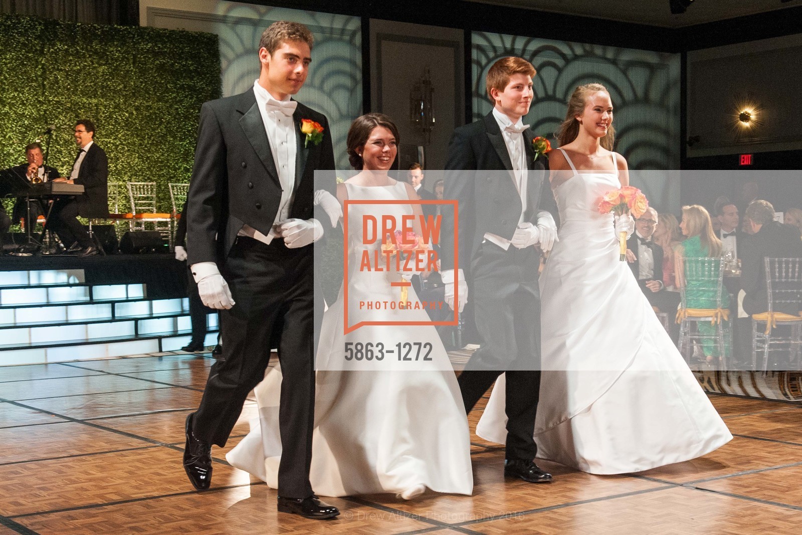 Benjamin Cohen, Ashley Baxter, Will Nagle, Frances Lee Arnautou, San Francisco Debutante Ball 2016, US. St. Francisco Hotel, June 18th, 2016, Photo #5863-1272 Benjamin Cohen, Ashley Baxter, Will Nagle, Frances Lee Arnautou, Photo #5863-1272